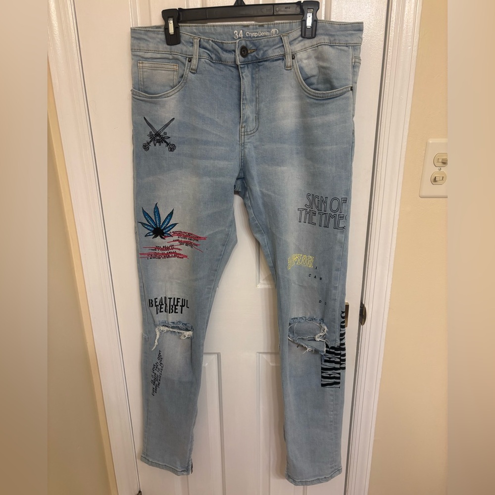 Crisp Denim Light Blue Graphic Jeans